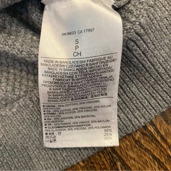 Grey knit sweater - Picture 4 of 6